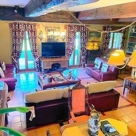 La Torre Con Piscina Villa *