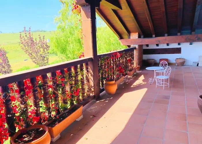 La Torre Con Piscina Villa *