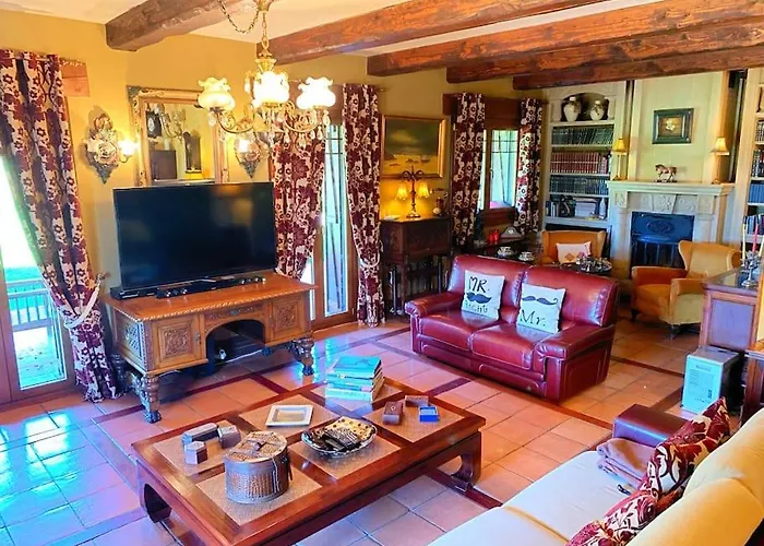 Villa La Torre Con Piscina