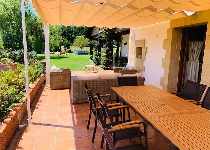 La Torre Con Piscina Villa