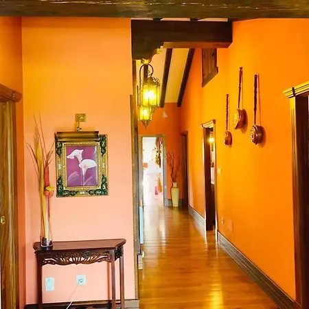 Willa La Torre Con Piscina