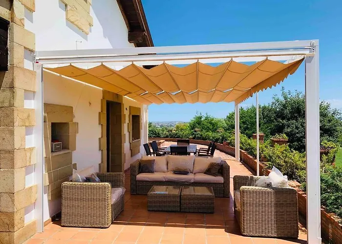 La Torre Con Piscina Willa *